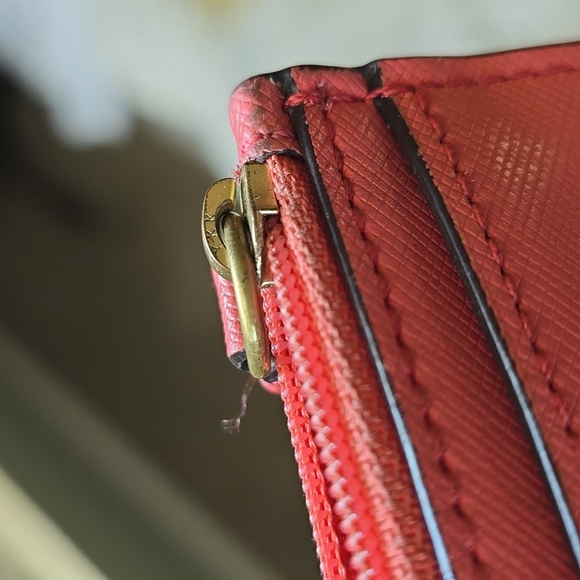 Coach Coral Color Card Holder  Euc - Picture 10 of 10